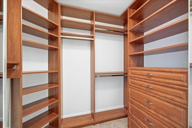 18634 AVENUE CAPRI, Lutz, FL 33558