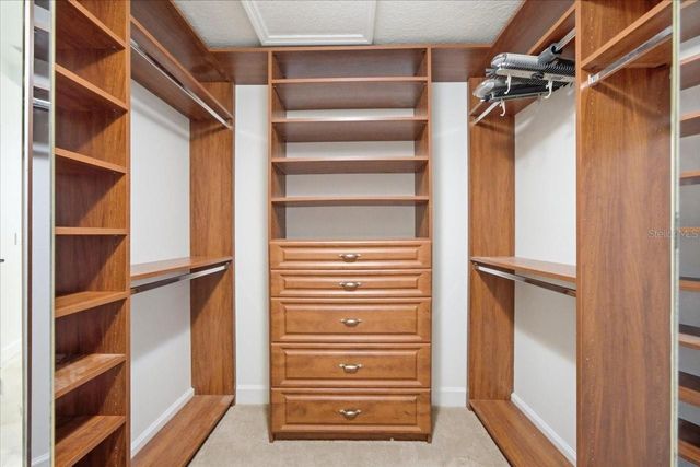 18634 AVENUE CAPRI, Lutz, FL 33558