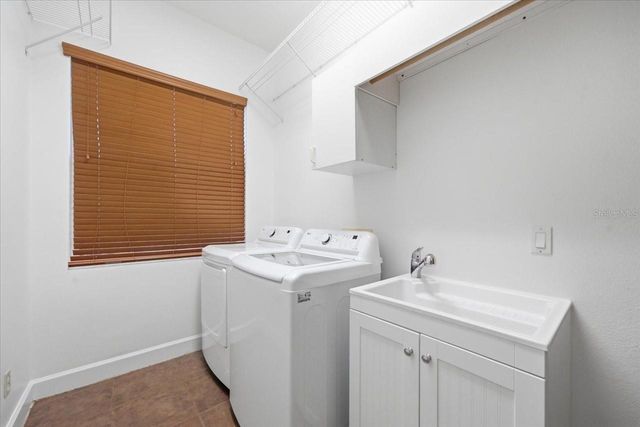 18634 AVENUE CAPRI, Lutz, FL 33558