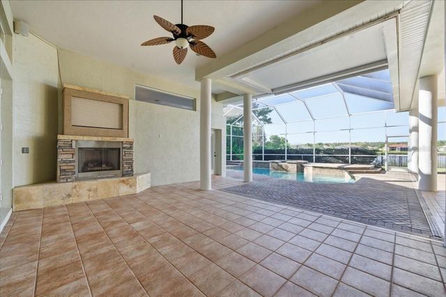 18634 AVENUE CAPRI, Lutz, FL 33558