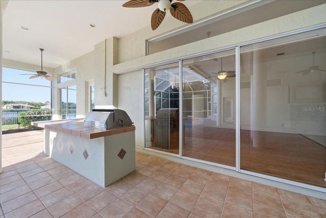 18634 AVENUE CAPRI, Lutz, FL 33558