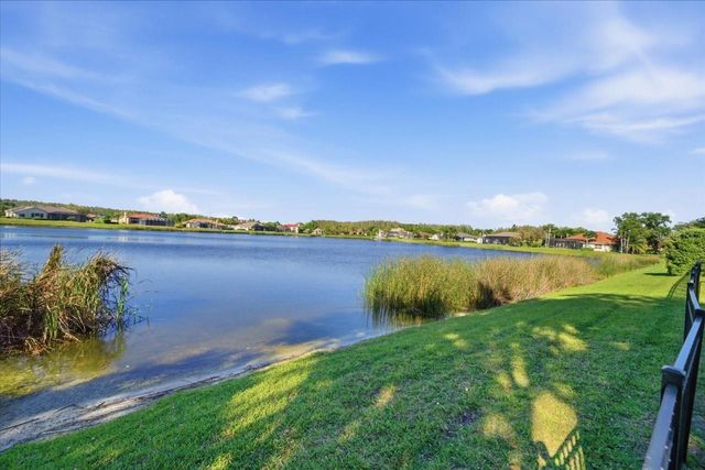 18634 AVENUE CAPRI, Lutz, FL 33558