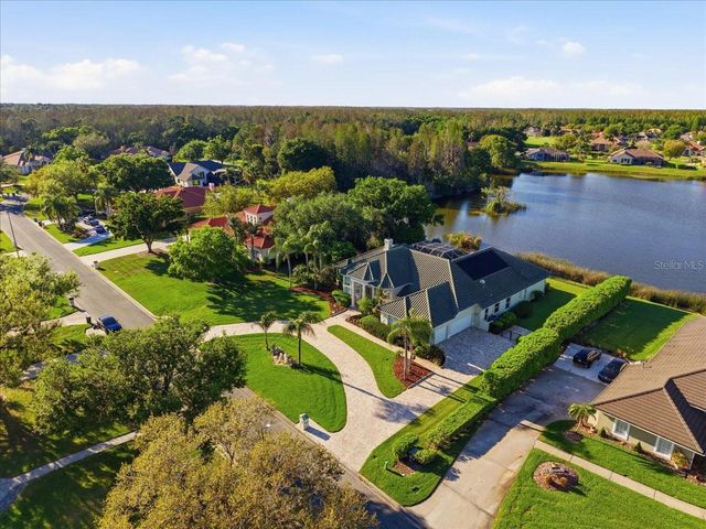 18634 AVENUE CAPRI, Lutz, FL 33558