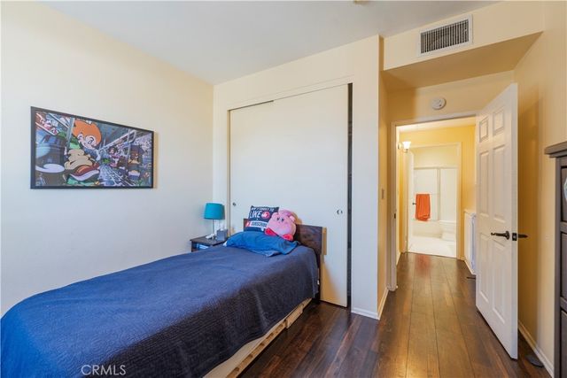 7211 Cozycroft 32, Winnetka, CA 91306