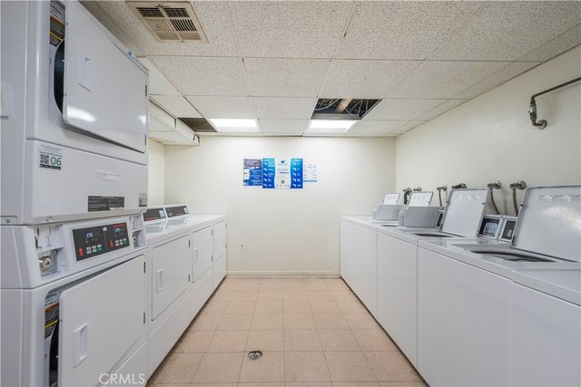 7211 Cozycroft 32, Winnetka, CA 91306