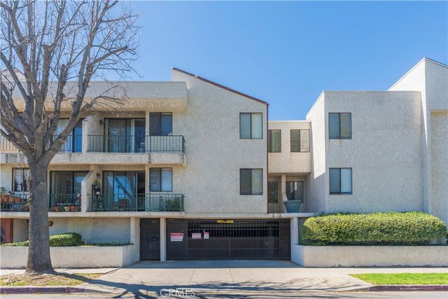 7211 Cozycroft 32, Winnetka, CA 91306