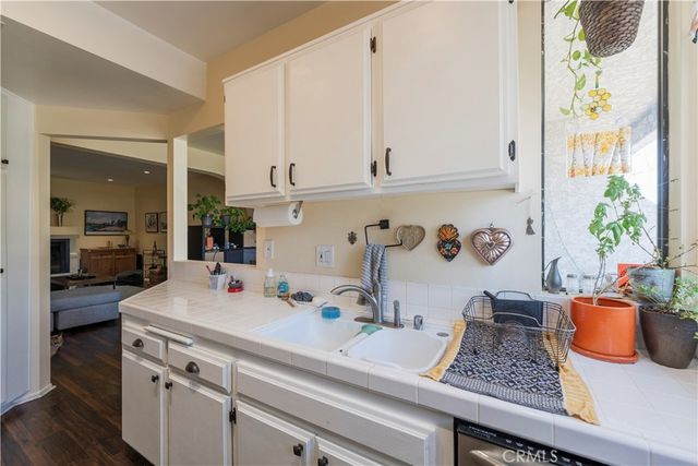7211 Cozycroft 32, Winnetka, CA 91306
