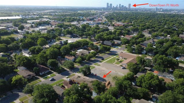2213 Clinton Avenue, Fort Worth, TX 76164
