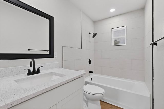 2032 Vermont Street NE, Albuquerque, NM 87110