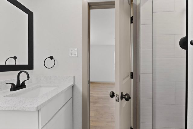 2032 Vermont Street NE, Albuquerque, NM 87110