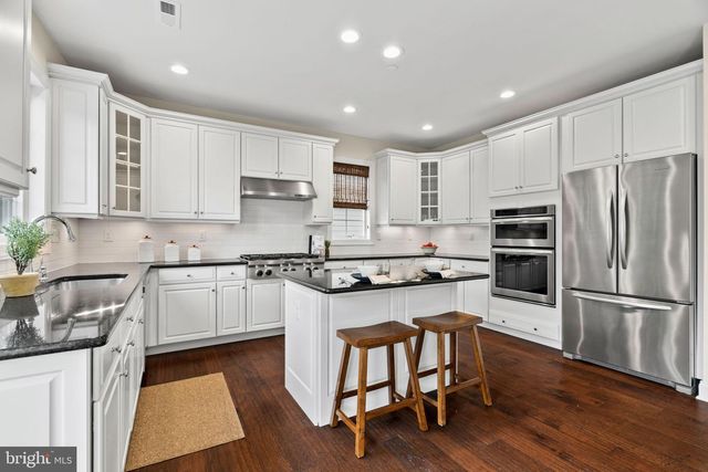 303 OLD LISETER RD, Newtown Square, PA 19073