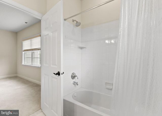 303 OLD LISETER RD, Newtown Square, PA 19073
