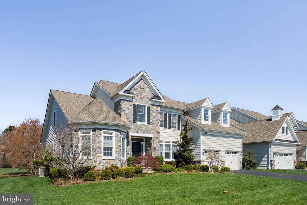 303 OLD LISETER RD, Newtown Square, PA 19073