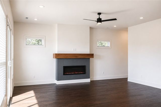 2934 N Old Wire Road, Fayetteville, AR 72703