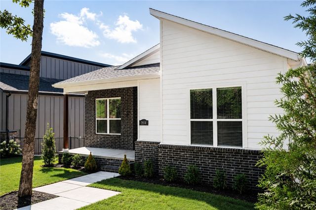 2934 N Old Wire Road, Fayetteville, AR 72703
