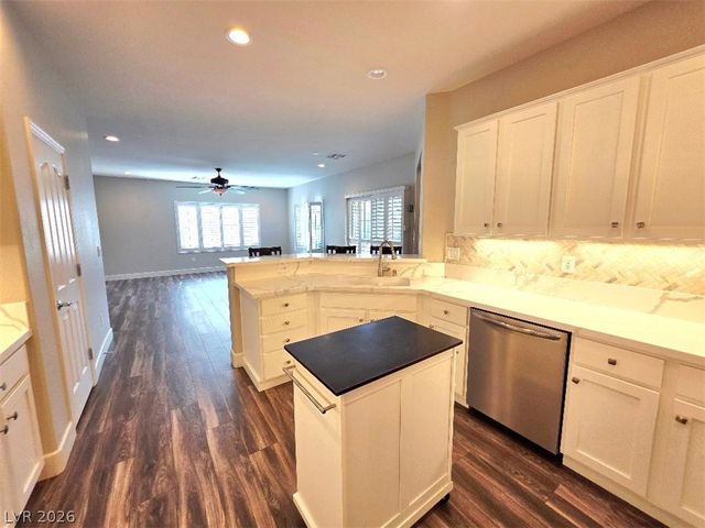 2237 Merrimack Valley Avenue, Henderson, NV 89044