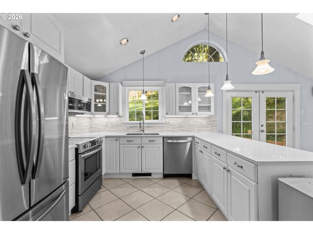 85061 TERRITORIAL Hwy, Eugene, OR 97402