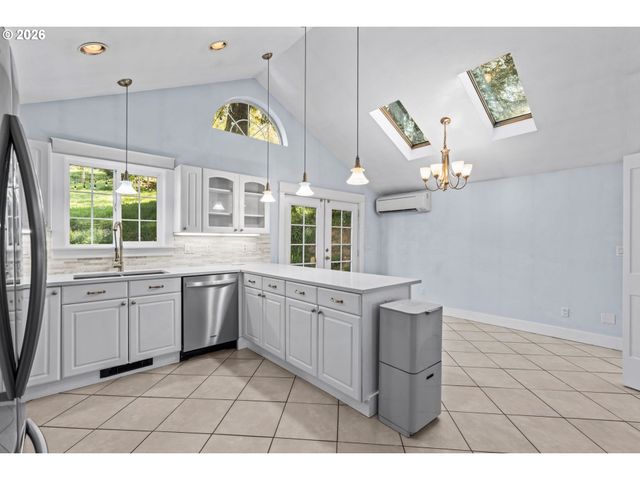 85061 TERRITORIAL Hwy, Eugene, OR 97402