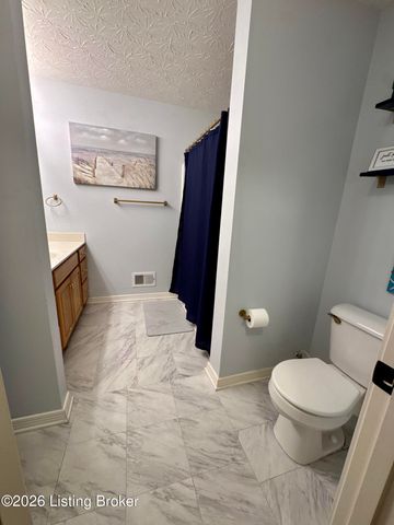 114 Fillmore Cir, Mt Washington, KY 40047