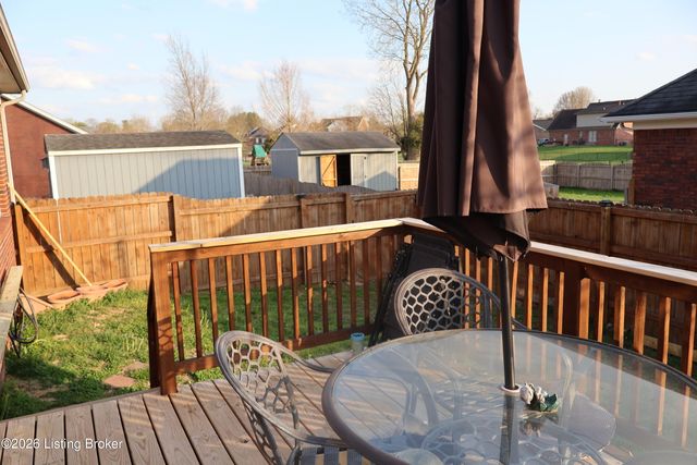 114 Fillmore Cir, Mt Washington, KY 40047