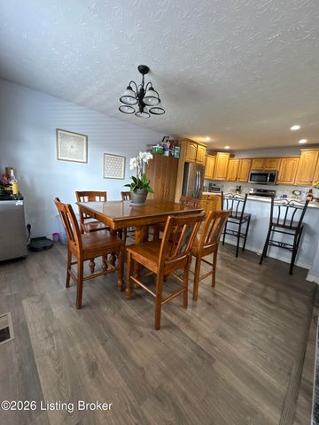 114 Fillmore Cir, Mt Washington, KY 40047