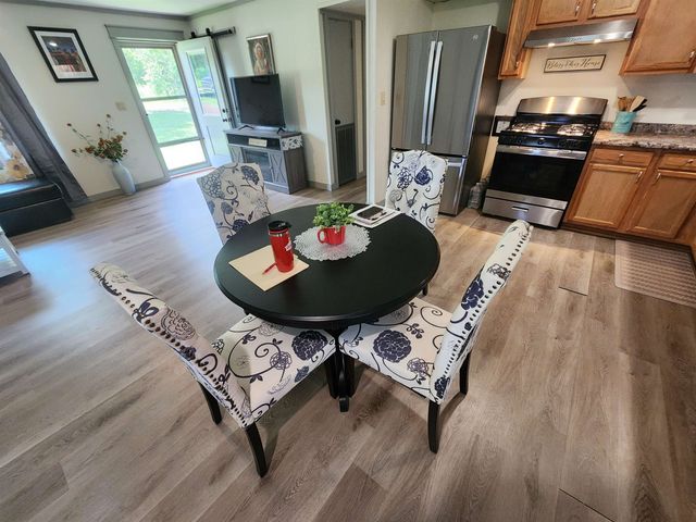 110 Peace Valley Road, Ash Flat, AR 72513