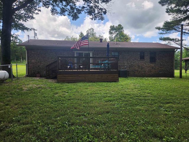 110 Peace Valley Road, Ash Flat, AR 72513