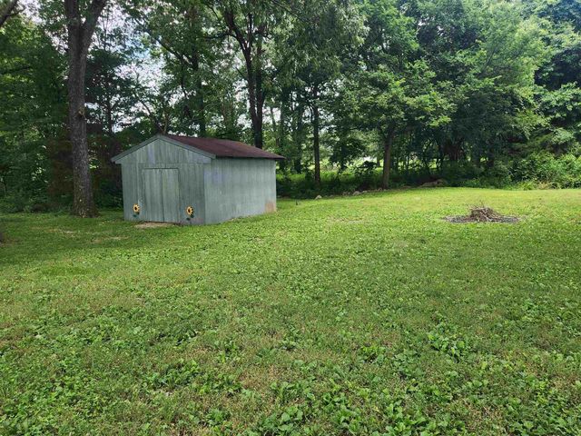 110 Peace Valley Road, Ash Flat, AR 72513