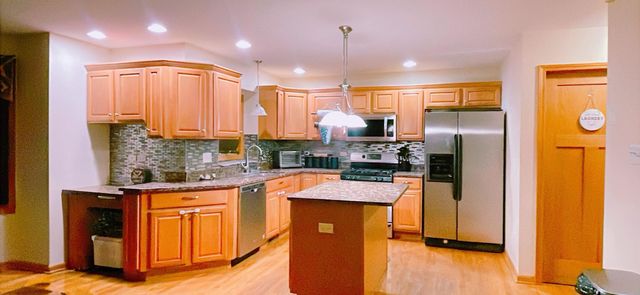 10409 Adler Cove, St. John, IN 46373