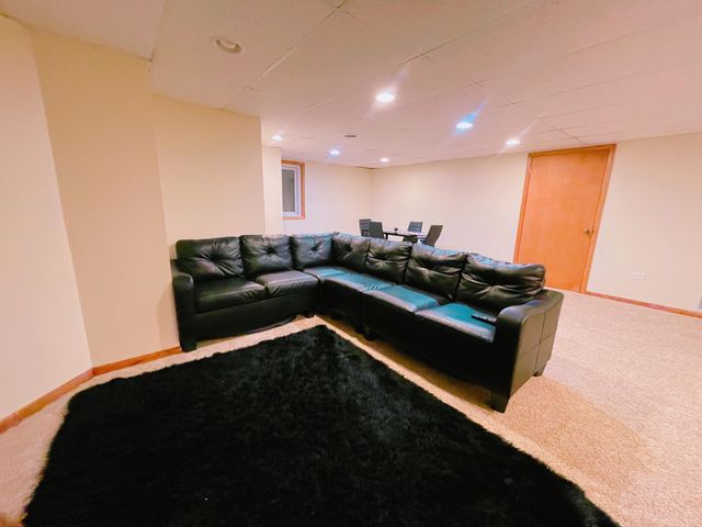 10409 Adler Cove, St. John, IN 46373