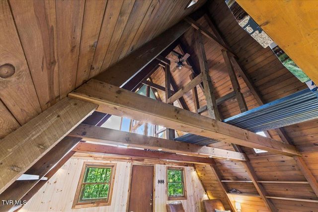 475 Flatwoods Road, Bluff City, TN 37618