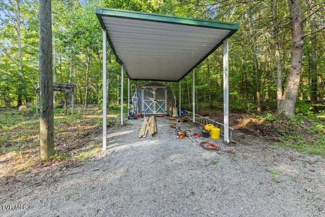 475 Flatwoods Road, Bluff City, TN 37618