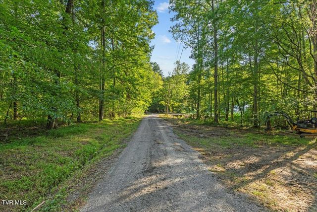 475 Flatwoods Road, Bluff City, TN 37618