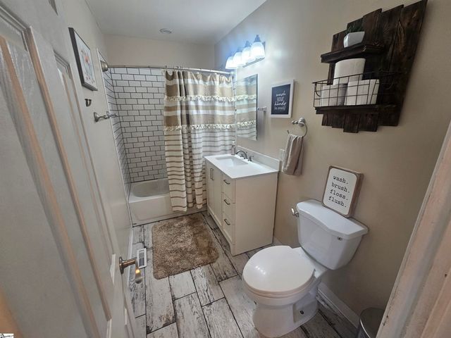505 East A Avenue, Easley, SC 29640