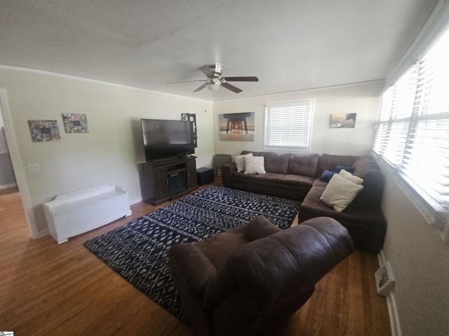 505 East A Avenue, Easley, SC 29640