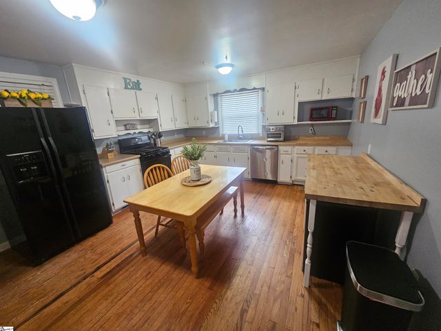 505 East A Avenue, Easley, SC 29640