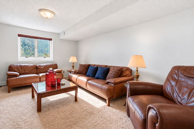 5431 Hilltop Avenue N, Lake Elmo, MN 55042