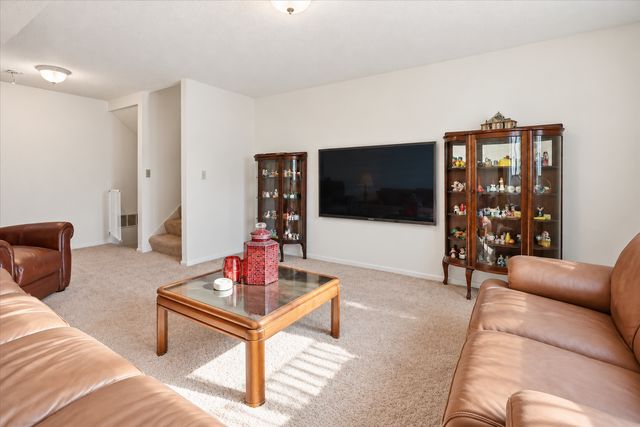5431 Hilltop Avenue N, Lake Elmo, MN 55042
