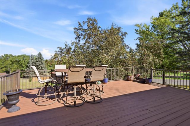5431 Hilltop Avenue N, Lake Elmo, MN 55042