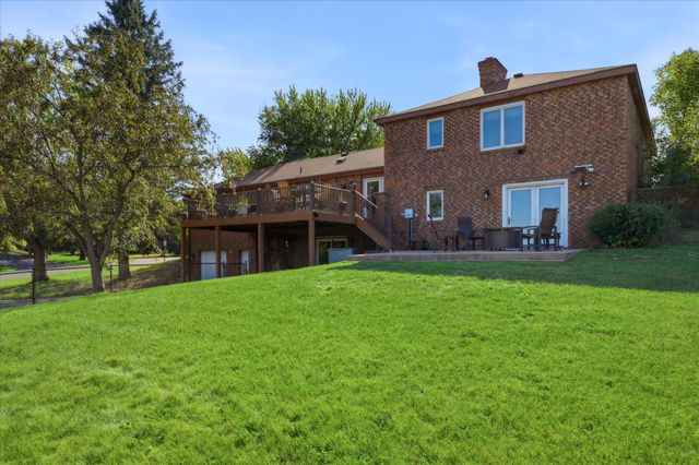 5431 Hilltop Avenue N, Lake Elmo, MN 55042