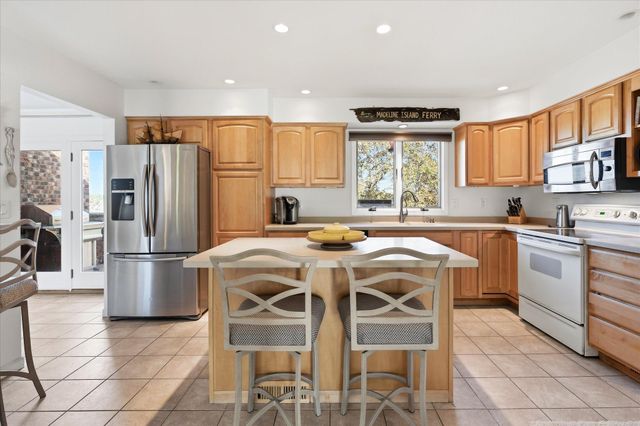 5431 Hilltop Avenue N, Lake Elmo, MN 55042