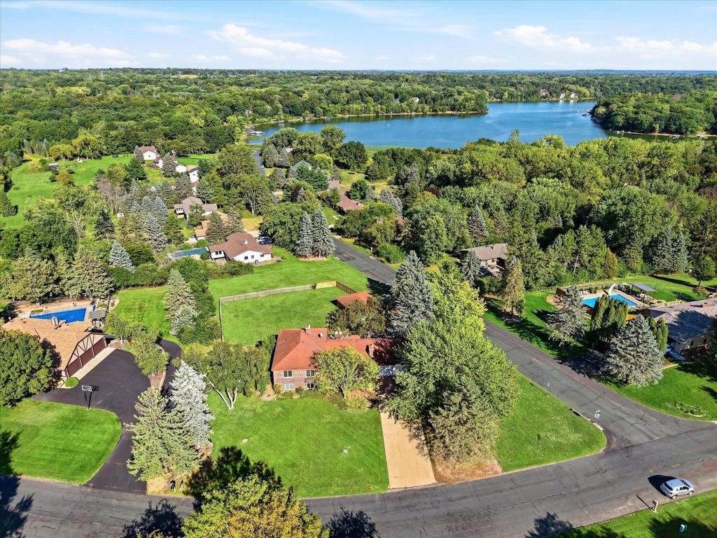 5431 Hilltop Avenue N, Lake Elmo, MN 55042 — exterior