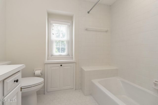 4104 Lancelot Road, Toledo, OH 43623