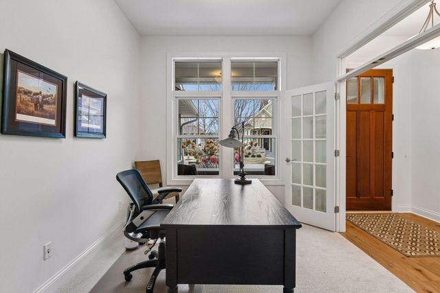 8736 Lake Riley Drive, Chanhassen, MN 55317