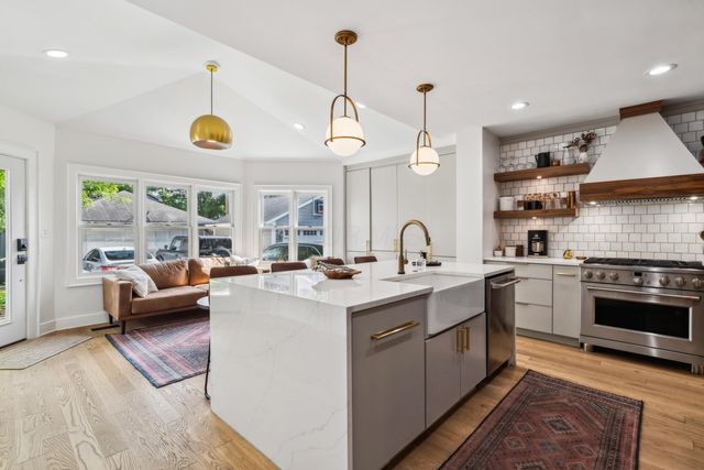 2564 Sherwood Road, Columbus, OH 43209