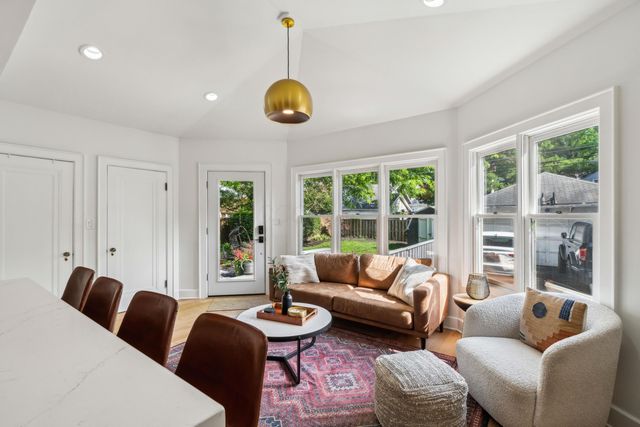 2564 Sherwood Road, Columbus, OH 43209