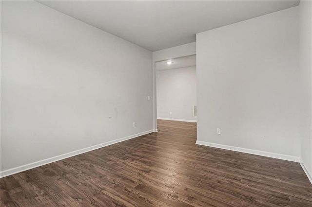 3858 Sweet Iris Circle, Loganville, GA 30052