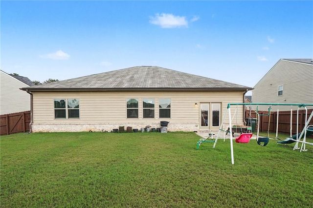 3858 Sweet Iris Circle, Loganville, GA 30052