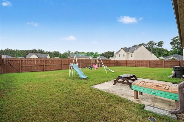3858 Sweet Iris Circle, Loganville, GA 30052