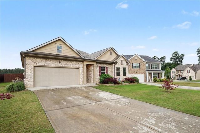 3858 Sweet Iris Circle, Loganville, GA 30052